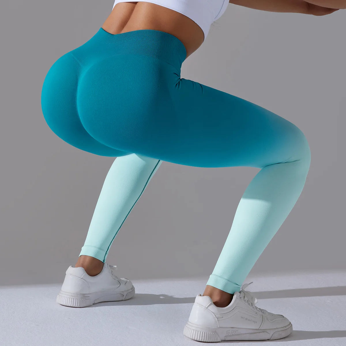 Women's Gradient Seamless Scrunch Leggings – High Waist Yoga & Gym Pants